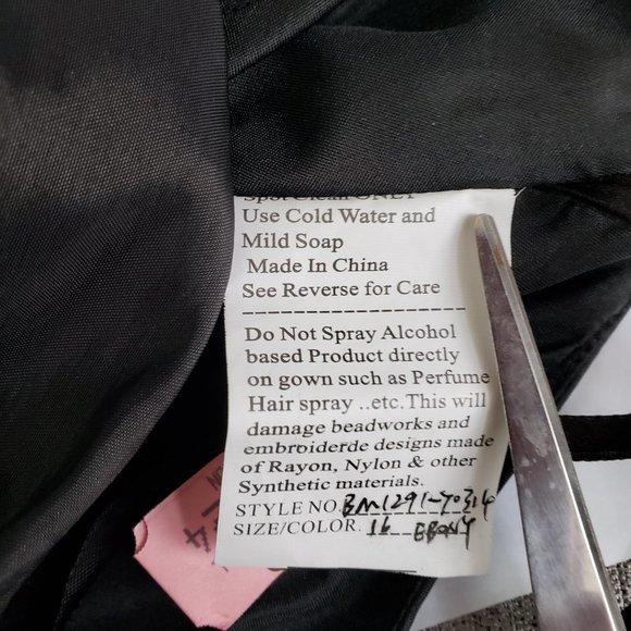 Black Shoulder-less Corsetted Dress size 8 (approx) - Picture 7 of 8